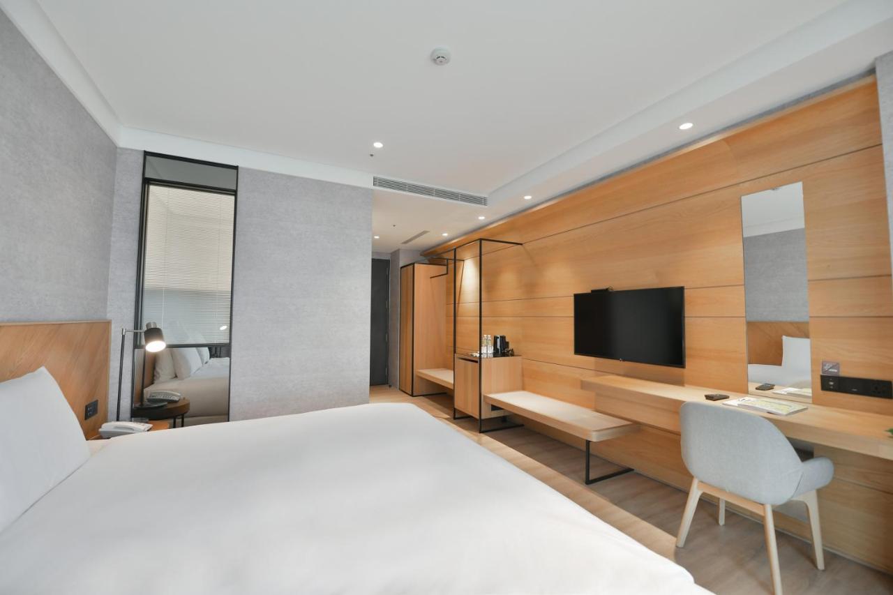 Check Inn Select New Taipei Sanchong Exterior photo